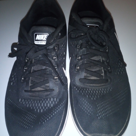 Nike flex run shoes - Picture 2 of 5